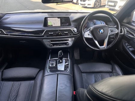 2017 BMW 7-Series - photo 9