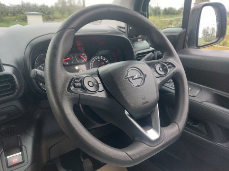 2020 Opel Combo - photo 4
