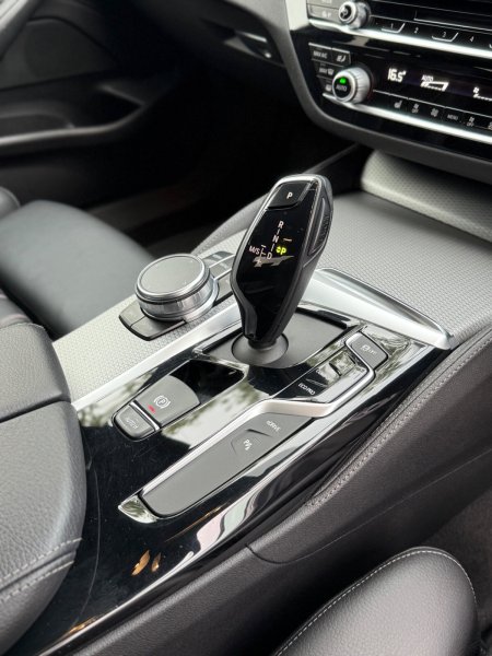 2019 BMW 5-Series - photo 33
