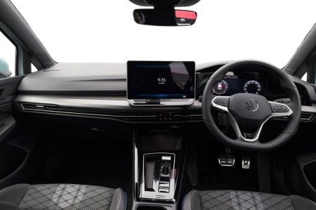 2026 Volkswagen Golf - photo 10