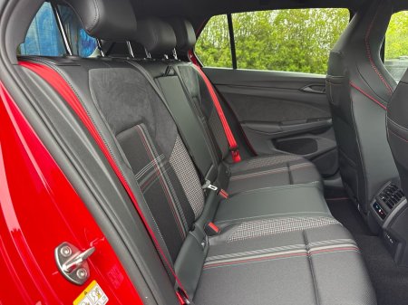 2026 Volkswagen Golf - photo 10