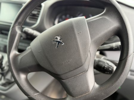 2022 Peugeot Expert - photo 11