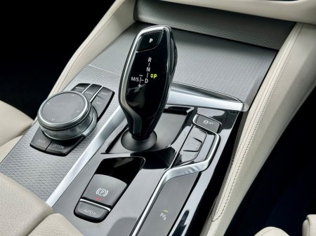 2018 BMW 5-Series - photo 16