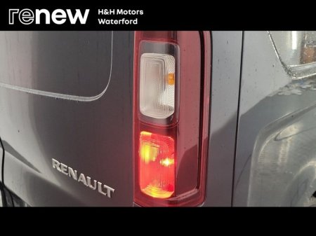2023 Renault Trafic - photo 16