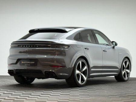2025 Porsche Cayenne - photo 7