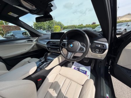 2020 BMW 5-Series - photo 11