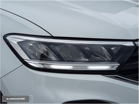 2025 Volkswagen T-Roc - photo 11
