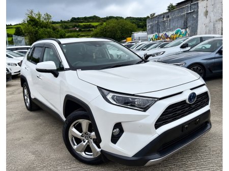 2021 Toyota RAV4 - photo 2