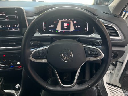 2023 Volkswagen T-Roc - photo 9