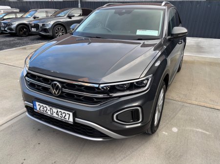 2023 Volkswagen T-Roc - photo 4