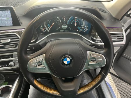 2017 BMW 7-Series - photo 9