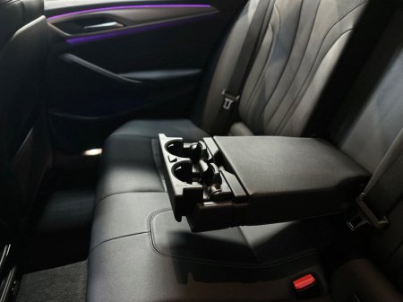 2022 BMW 5-Series - photo 17