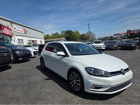 2019 Volkswagen Golf - photo 2
