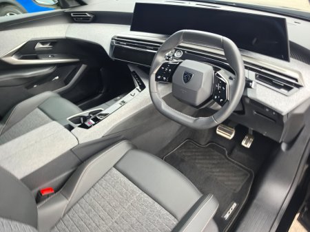2025 Peugeot 3008 - photo 9