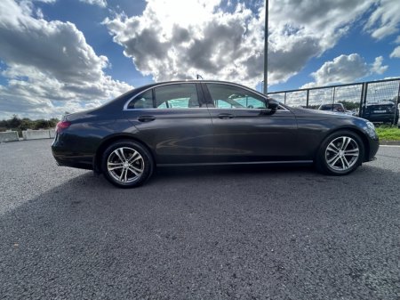 2021 Mercedes-Benz E-Class - photo 4