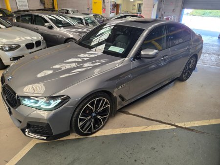 2023 BMW 5-Series - photo 5