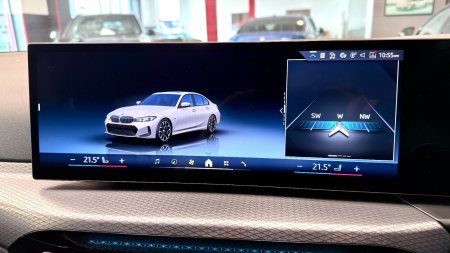 2025 BMW 3-Series - photo 13