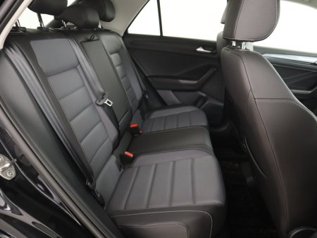 2022 Volkswagen T-Roc - photo 11