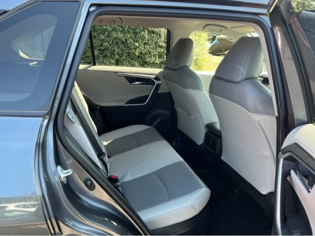 2020 Toyota RAV4 - photo 10