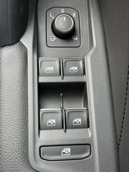 2020 Volkswagen Tiguan - photo 30