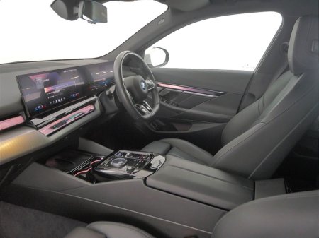 2024 BMW i5 - photo 7