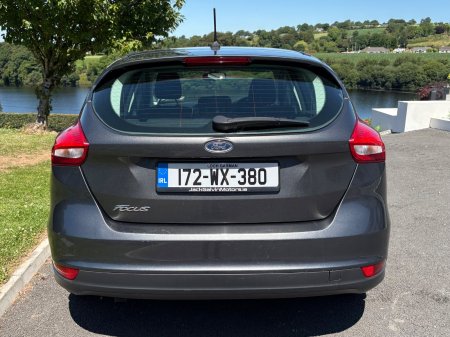 2017 Ford Focus - photo 14
