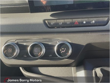 2026 Nissan Interstar - photo 14