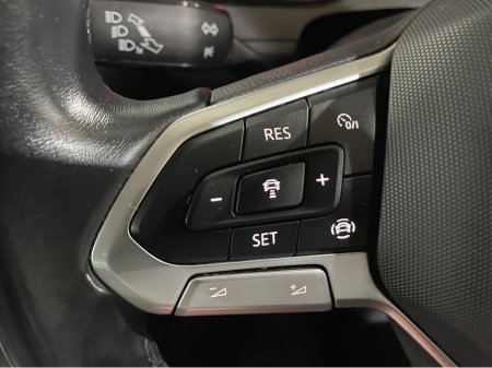 2022 Volkswagen Passat - photo 24