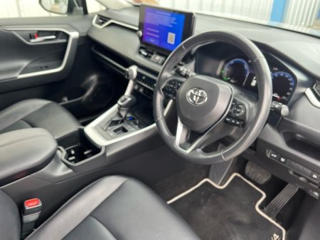 2023 Toyota RAV4 - photo 9