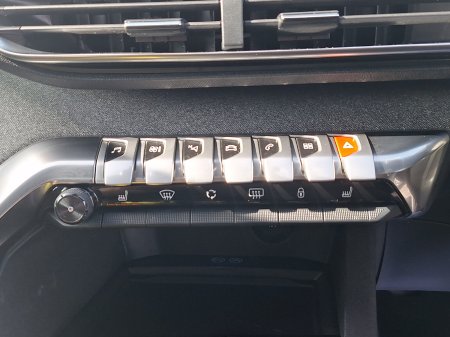 2020 Peugeot 5008 - photo 14