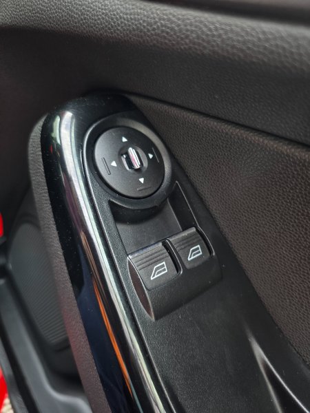 2014 Ford Fiesta - photo 20