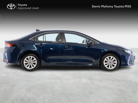 2023 Toyota Corolla - photo 3
