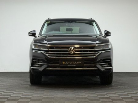 2019 Volkswagen Touareg - photo 2