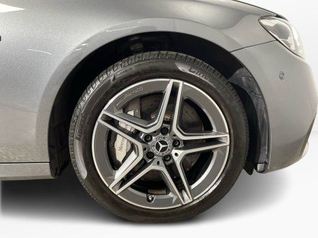 2021 Mercedes-Benz E-Class - photo 7