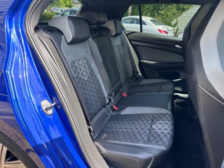 2022 Volkswagen Golf - photo 8