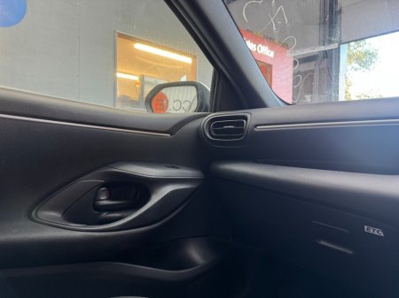 2022 Toyota Yaris - photo 10