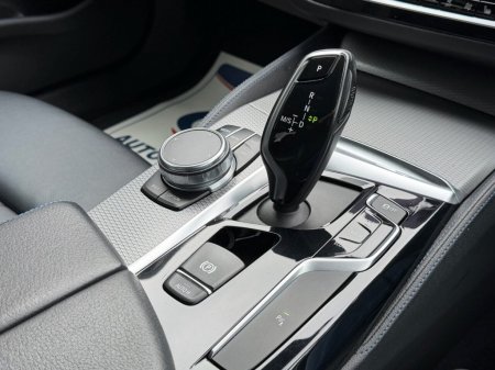 2019 BMW 5-Series - photo 16