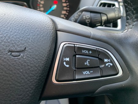 2020 Ford Kuga - photo 24