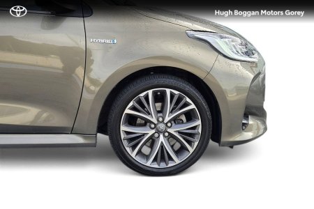 2021 Toyota Yaris - photo 11