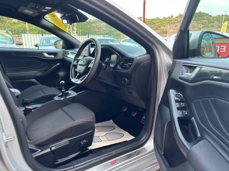 2020 Ford Focus - photo 23