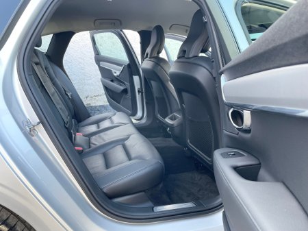 2020 Volvo S90 - photo 4
