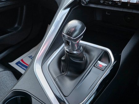 2020 Peugeot 5008 - photo 24