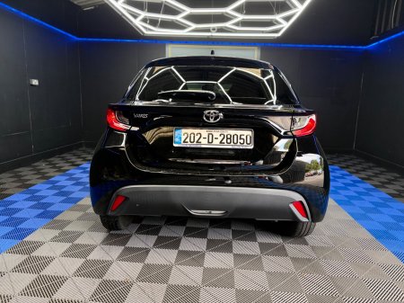 2020 Toyota Yaris - photo 9