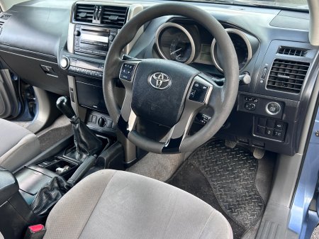 2011 Toyota Land Cruiser - photo 18