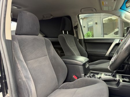 2017 Toyota Land Cruiser - photo 17
