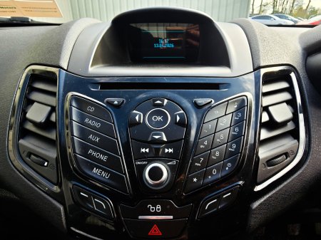2015 Ford Fiesta - photo 14