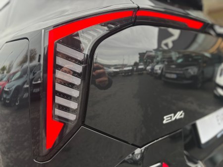2027 Kia EV4 - photo 7