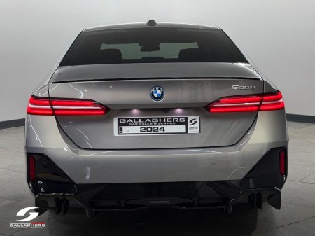 2024 BMW 5-Series - photo 9