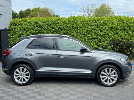 2020 Volkswagen T-Roc - photo 2