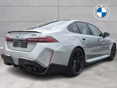 2026 BMW M5 - photo 2